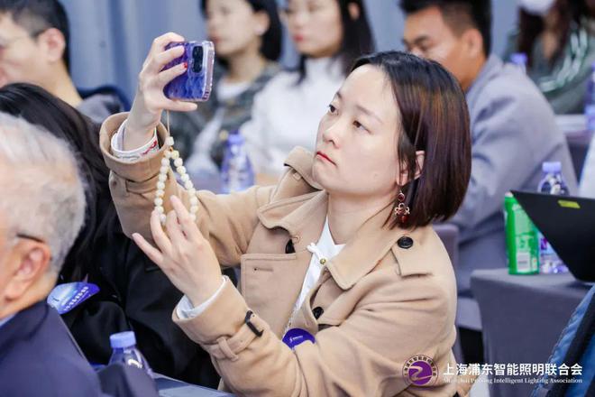 十城千人天光云影计划首站闪耀北京共筑双碳智能照明新篇章(图2)