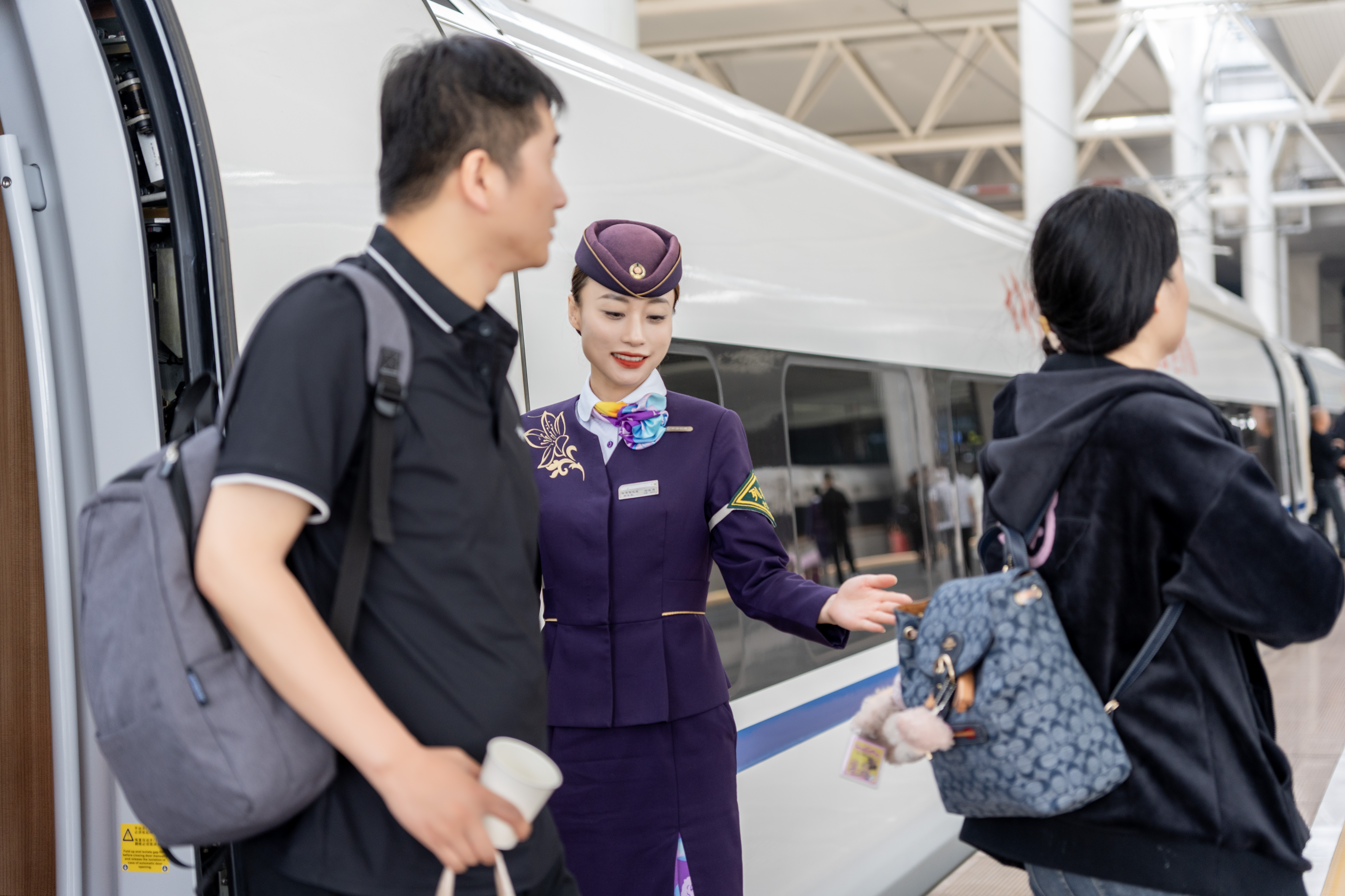 发送旅客近1812万人次(图2)