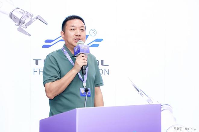 启福光创始人陈德超：AI技术驱动照明行业革变节能效果显著(图2)