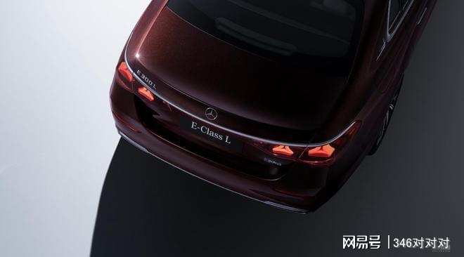 奔驰全新长轴距E级售449万起从此豪华更智能(图3)