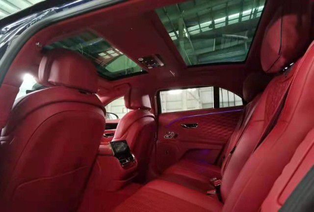 穆莱纳宾利飞驰轿车40V8最新款上市(图7)