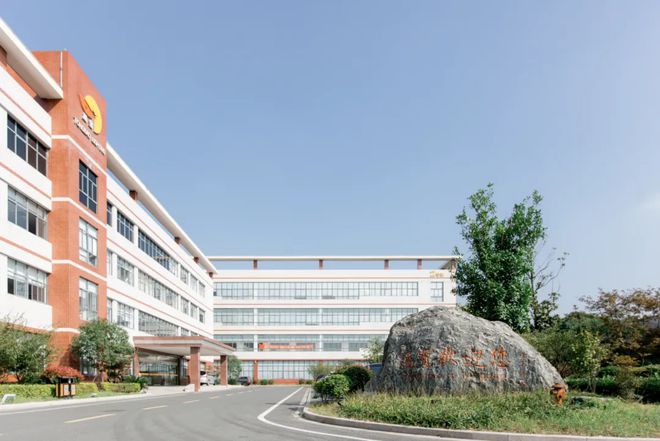 亚明101年！佛山照明66年！通士达66年…细数成立30年+老牌照企都有谁？(图14)