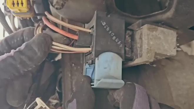 汽车线束的发展史(三)——电气系统促进了低压连接器的迅速崛起(图21)