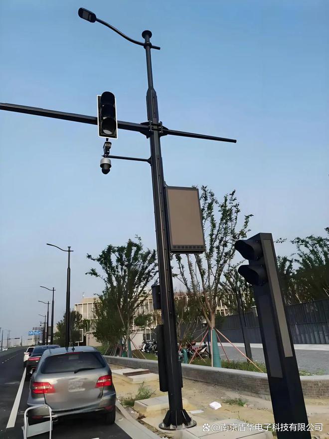 智慧路灯的工作原理及作用(图2)