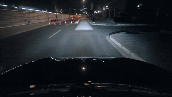 蔚来ET9搭载艾迈斯欧司朗智能多像素LED产品EVIYOSHD25(图3)