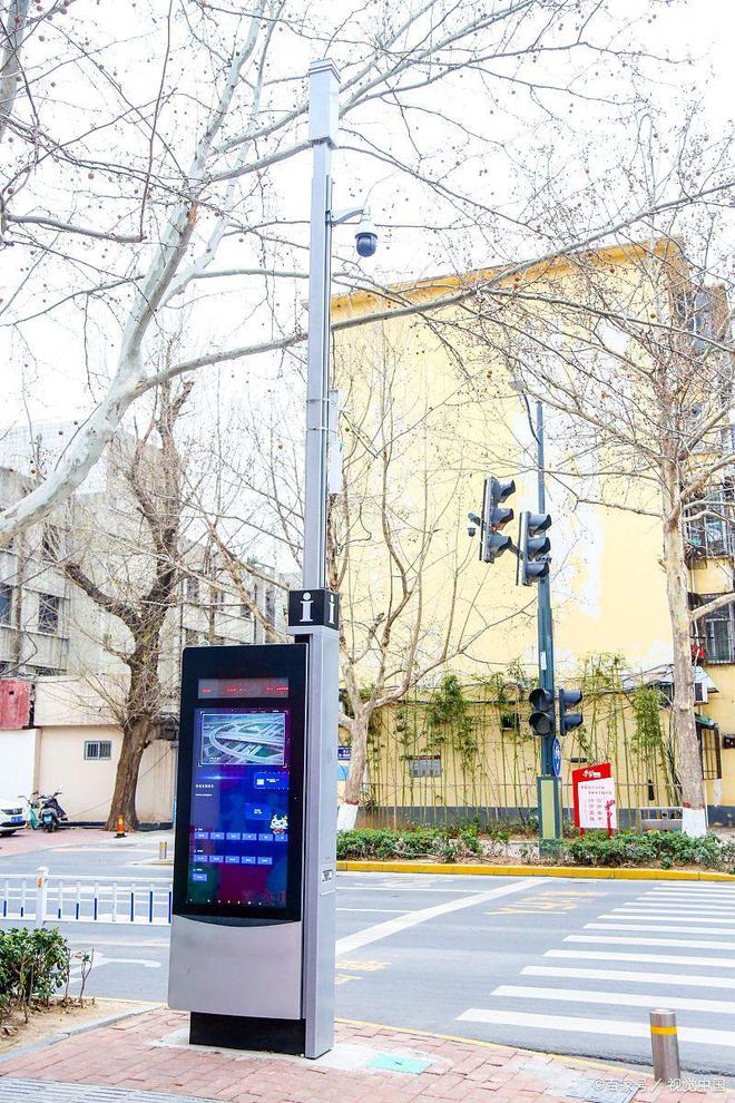 智慧灯杆物联网：智慧路灯点亮城市的新篇章(图1)