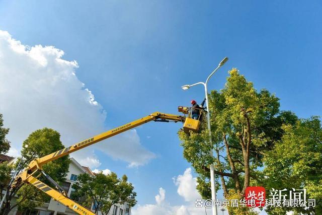 港城掌灯人”驱动城市照明智慧升级点亮民生幸福图景(图2)