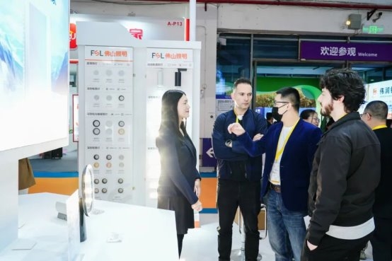 创意赋能创新引领创势未来——第32届古镇灯博会四大品类亮点引领产业新潮流(图10)