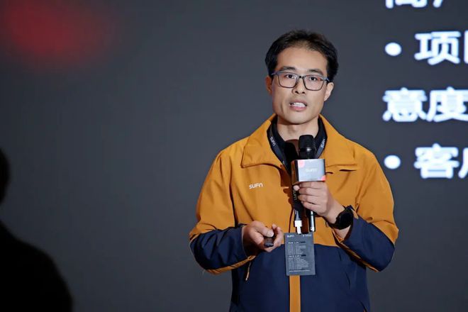 三峰照明1300㎡旗舰店曝光！创始人：坚持高投入研发！(图12)