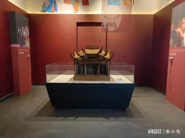 博物馆照明揭秘：如何用灯光守护文物永恒之美？(图1)