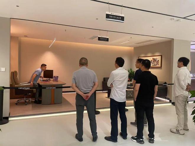 深圳烹饪协会领导亲探这家AI照明企业总部(图1)