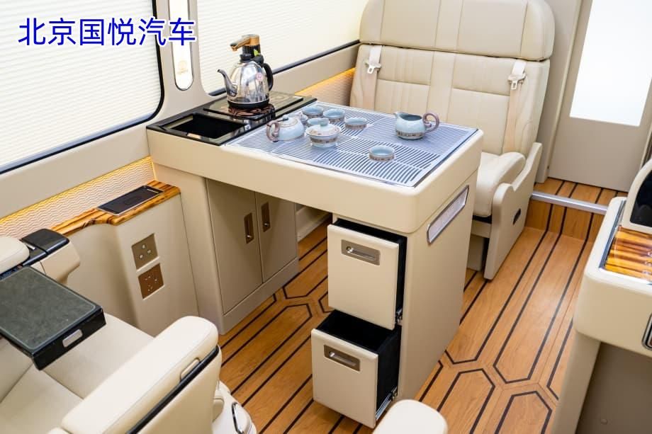 丰田考斯特10座带卫生间大型商务车北京落地多少钱(图8)