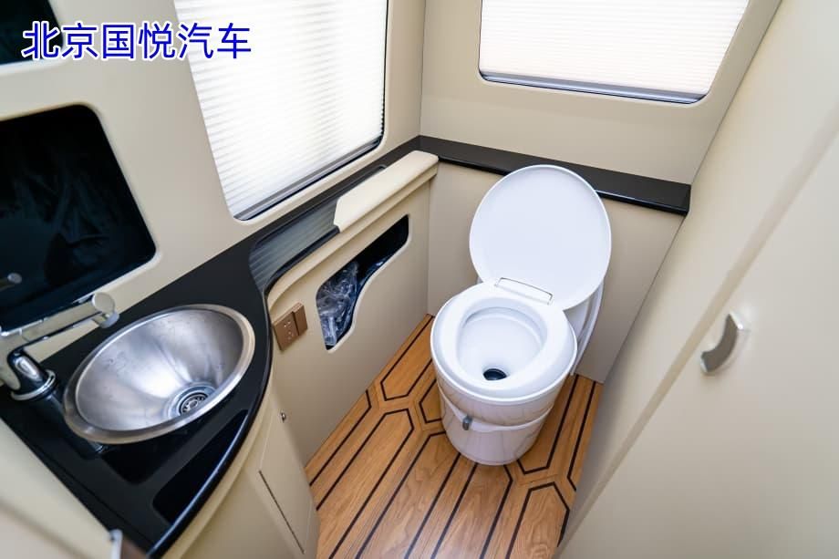 丰田考斯特10座带卫生间大型商务车北京落地多少钱(图5)