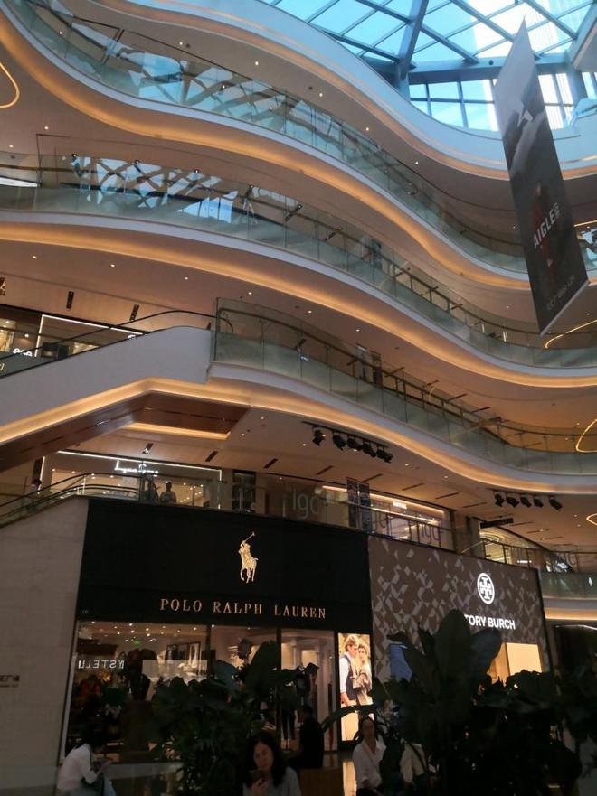 唯宝彩佳照明VBOCGA点亮广州太古汇书写高端零售光影传奇(图6)