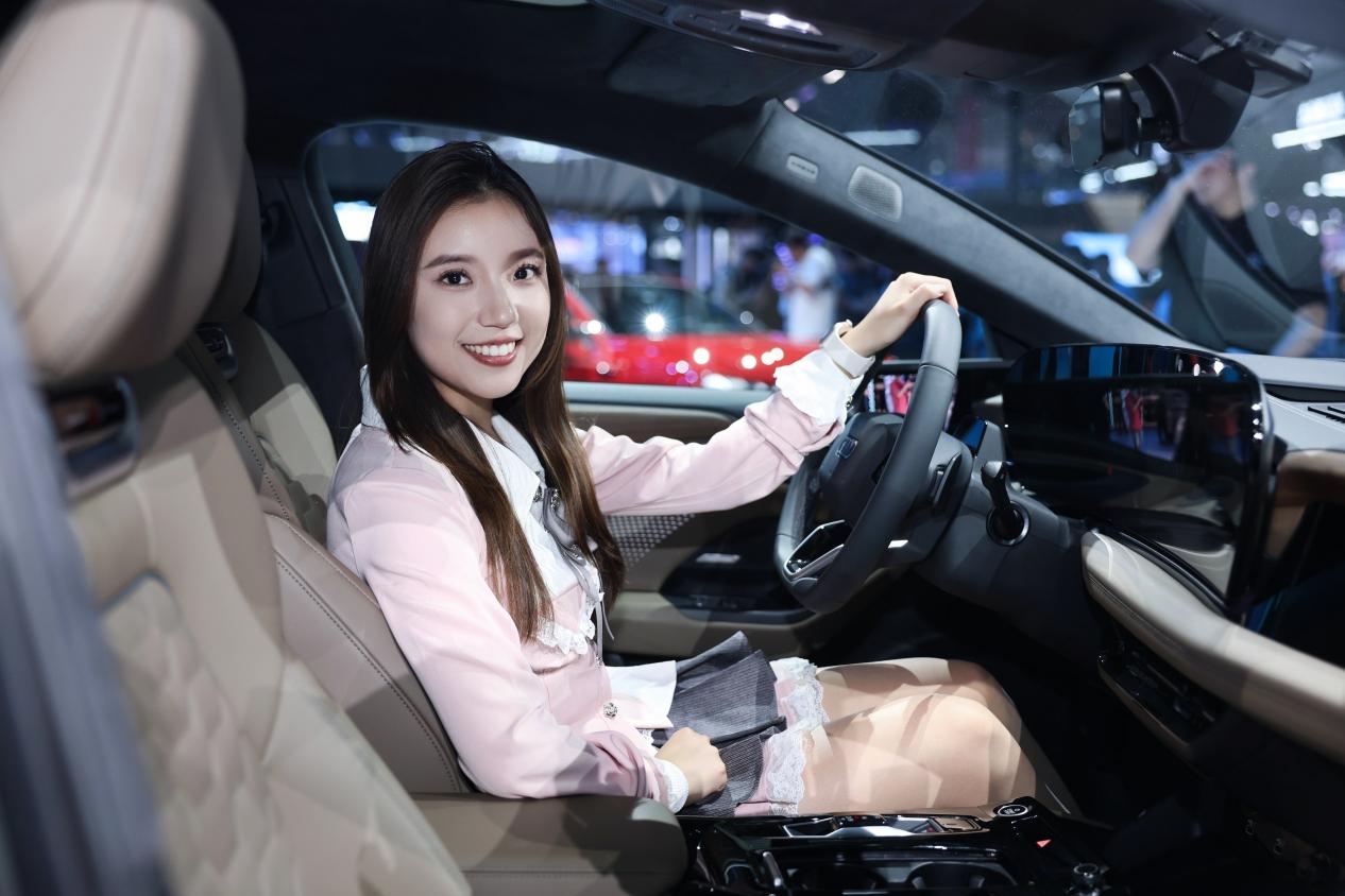 纯正基因再传承奥迪E5Sportback首发引领豪华智能新时代！(图6)