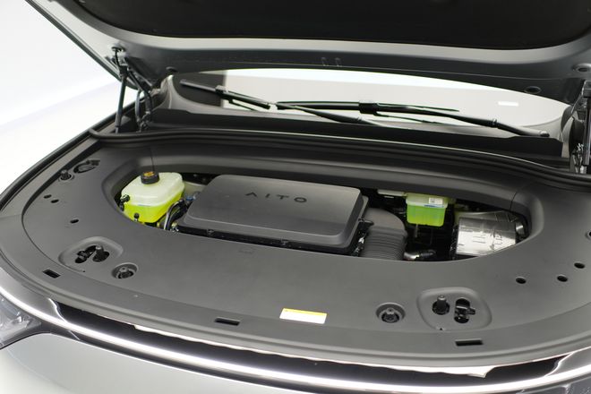 全尺寸纯电稀罕物问界M8纯电版售3598-4498万(图4)