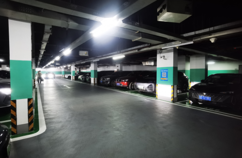 秒速无感通行、年省电89万度：揭秘重庆大剧院“黑科技”车场(图4)