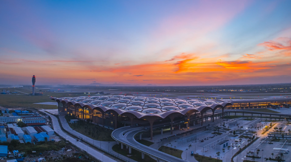 打造光影标杆！“中国智造”照亮“一带一路”标志性工程(图1)