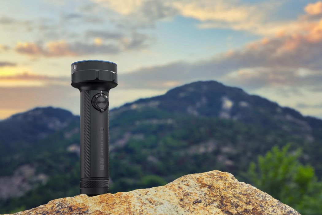 傲雷Olight行者Pro国内首发携手探险家朱炜强见证户外照明技术突破(图3)