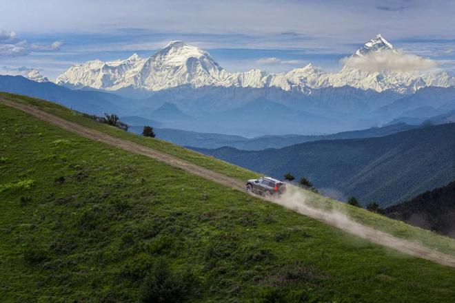 东风猛士与华为联手推M817Max+版3699万起破智能越野续航痛点(图3)