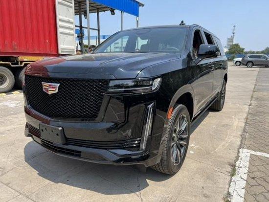 25款凯迪拉克凯雷德豪华加长柴油版现车最新价格110来万起售(图1)