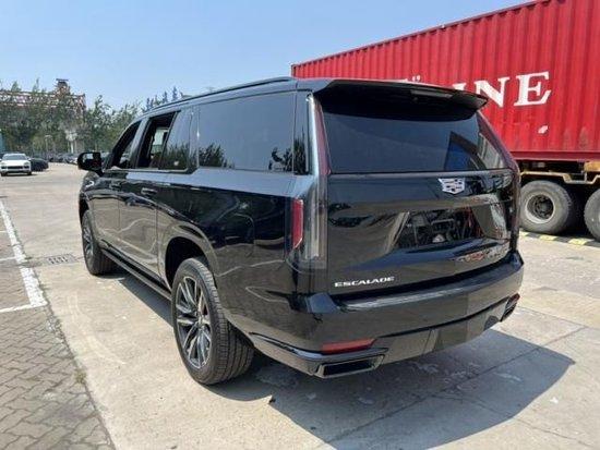 25款凯迪拉克凯雷德豪华加长柴油版现车最新价格110来万起售(图2)