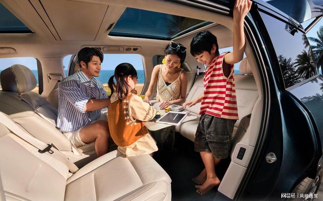 领克900重新定义家庭出行大空间与智能让旅程更温馨(图3)