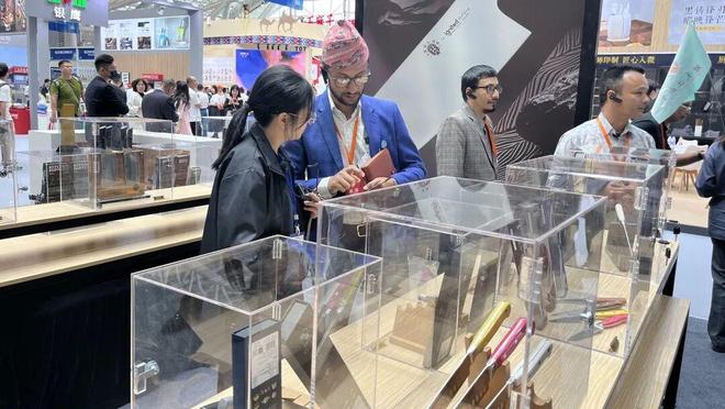 阳江刀博会惊现“天价”小刀！除了它整个产业链的智能化巨变更值得一看(图1)