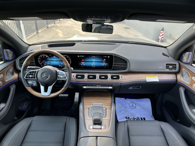 2025款奔驰GLS580美规现车配置齐全100余万起(图7)