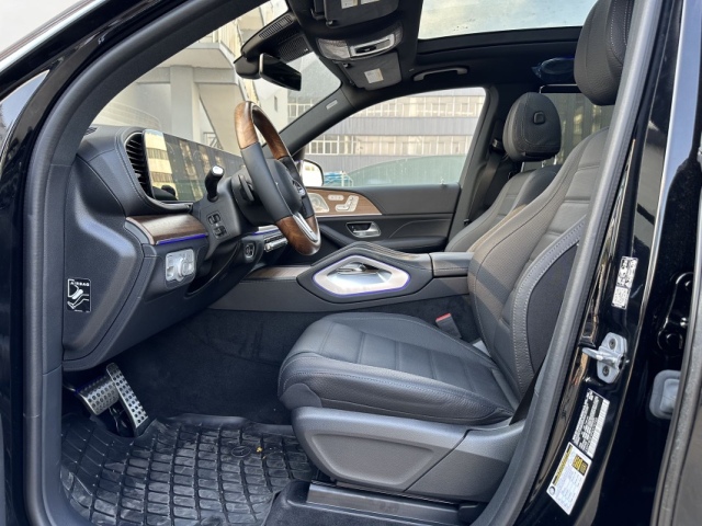 2025款奔驰GLS580美规现车配置齐全100余万起(图4)