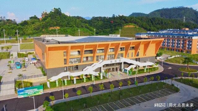 专业照明点亮建设职业技术学院体育馆赛场(图1)