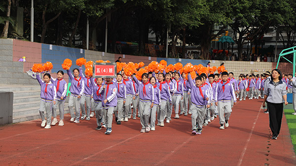 做活“空间乘法”这所小学让体育课“上天入地”(图2)