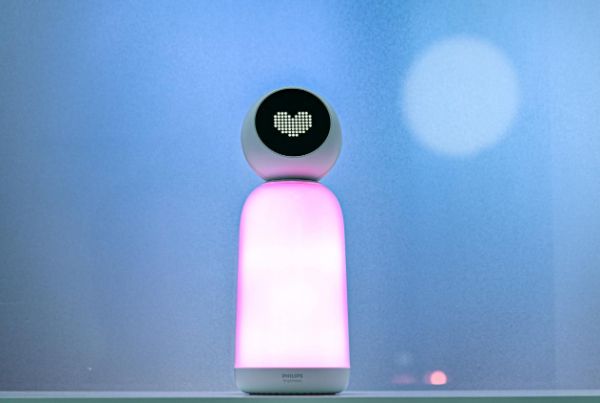 守创新让世界更美好昕诺飞携“照明黑科技”闪亮进博会(图2)