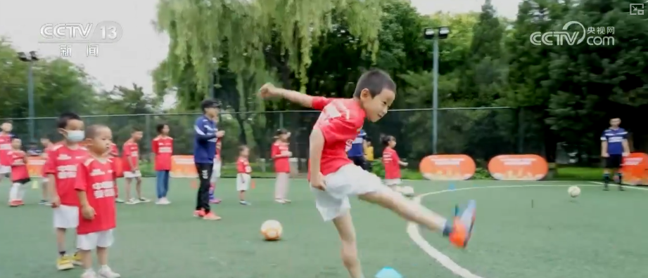 体育用品凭借十足含“智”量拓展大市场产品结构优化与科技赋能成效凸显(图13)