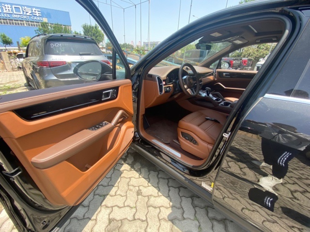 2025款保时捷卡宴美规30T降价了降价了(图4)