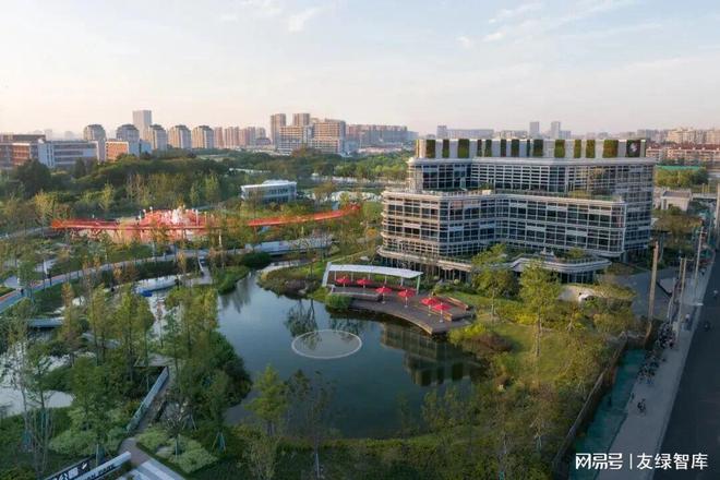 上海最大的单体零能耗建筑：长三角一体化绿色科技示范楼(图1)