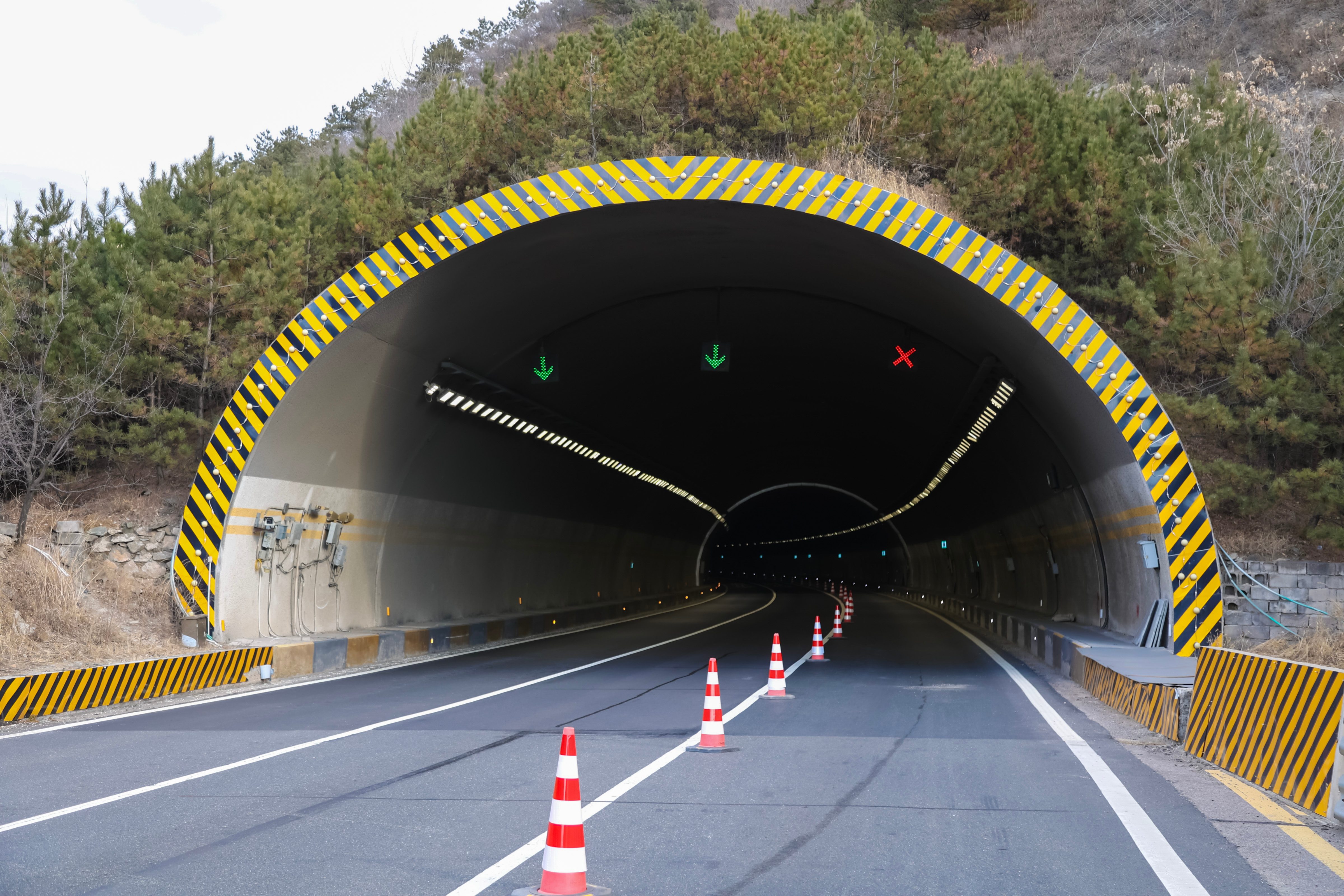 开源鸿蒙赋能智慧交通：“冀鸿”打造隧道智能化新标杆(图2)