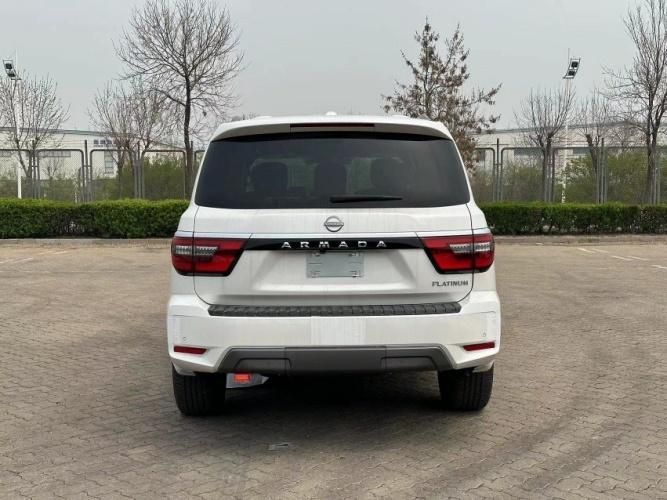 24款日产尼桑途乐阿曼达56V8清仓处理优惠价格60来万提车(图7)