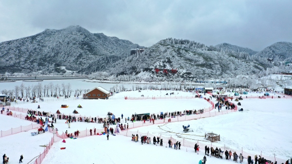 特色赛事+丰厚福利丰都南天湖邀你来玩雪(图1)