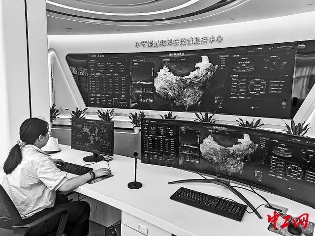 智能化在企业|路灯是如何学会“思考”的?(图1)