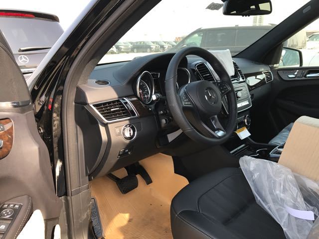 新款奔驰GLS450美版现车配置内饰详解五一大酬宾(图2)