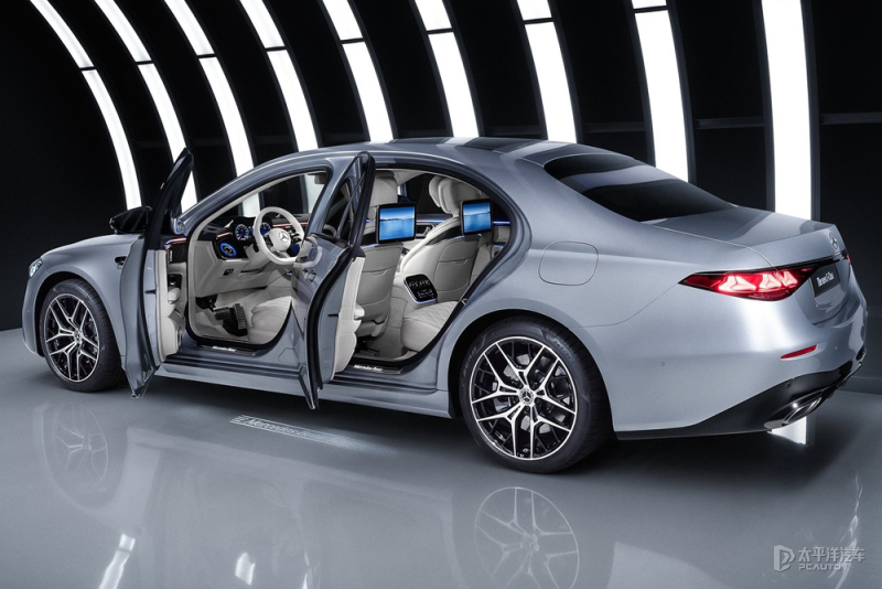 新款梅赛德斯-奔驰S级首发超50%部件全新开发V8发动机(图5)