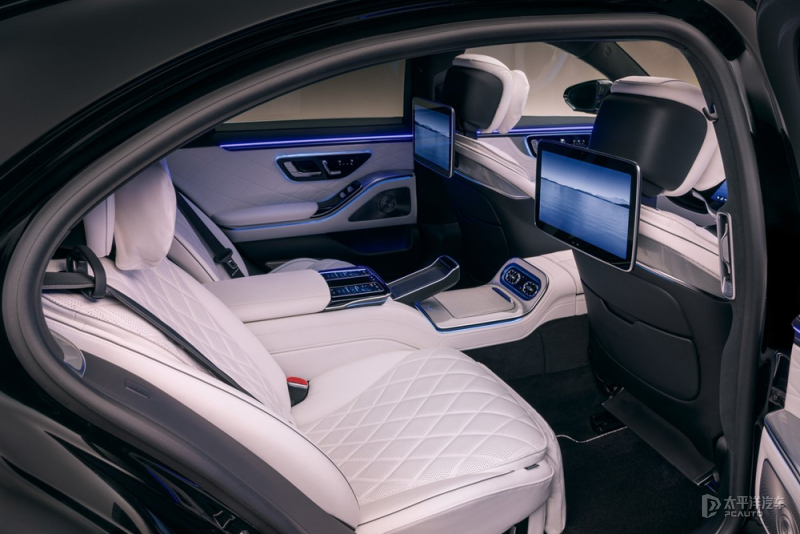 新款梅赛德斯-奔驰S级首发超50%部件全新开发V8发动机(图16)