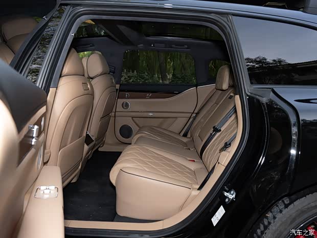 年内享界还将推出MPV等车型享界S9T全新配色实车图曝光(图6)