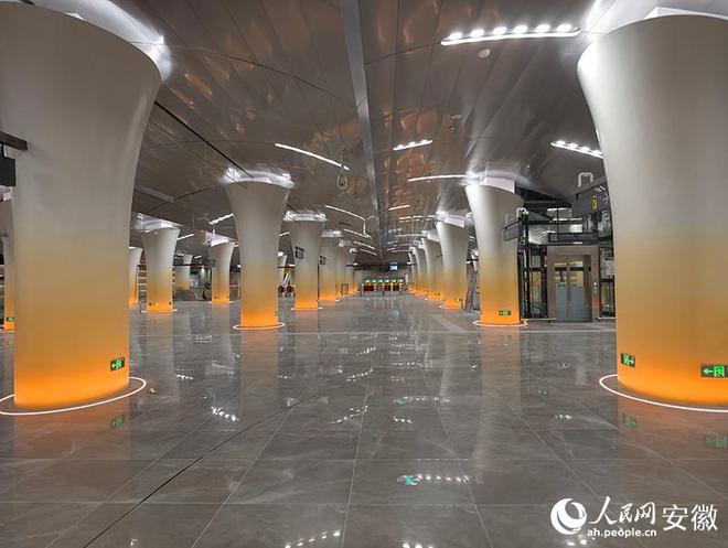 行走的“地下艺术馆”:在合肥7号线抬头邂逅“霓虹”与“竹影”(图3)