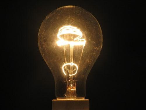 白炽灯和led灯的区别你真的了解吗?看完涨知识了!建议收藏(图2)